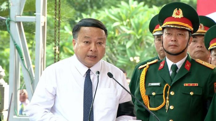Chủ tịch UBND tỉnh Tuyên Quang Phan Huy Ngọc: “Khi vẫn còn liệt sĩ chưa tìm thấy, hành trình tri ân vẫn chưa thể dừng lại. Khi vẫn còn gia đình mong đợi, trách nhiệm tìm kiếm, quy tập vẫn là nghĩa tình thiêng liêng mà các thế hệ hôm nay phải tiếp nối”.