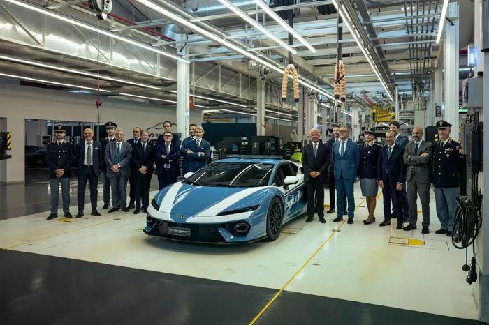 Chiếc Lamborghini Temerario của Lực lượng Cảnh sát Quốc gia Italy.