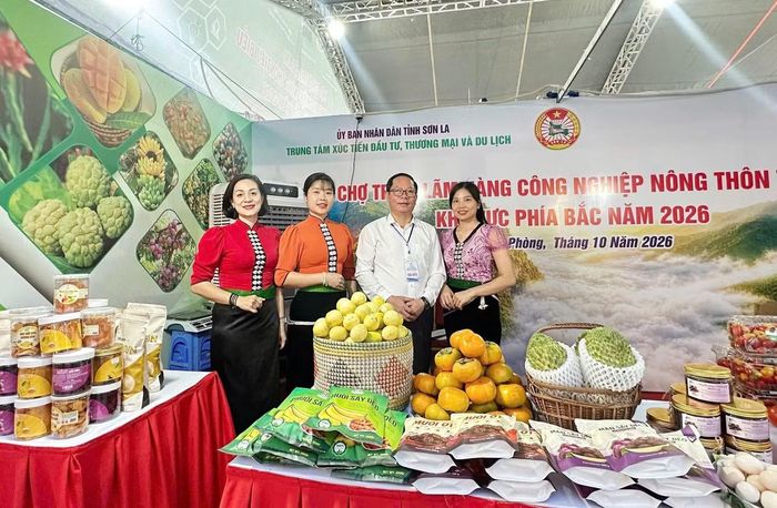 Những sản phẩm nông nghiệp của Sơn La được giới thiệu tại hội chợ ngành công nông nghiệp.