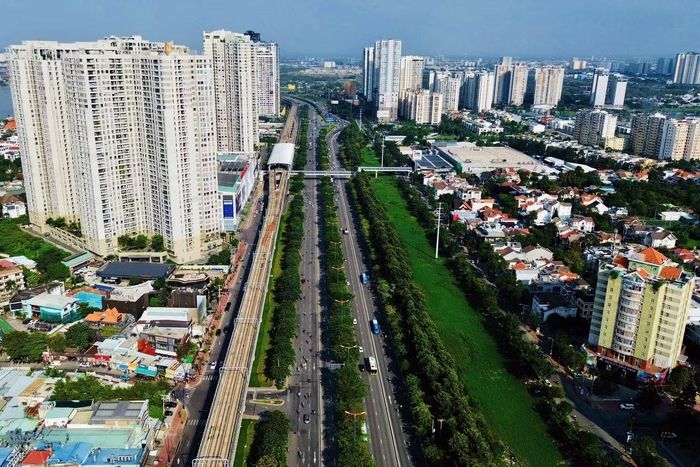 Tháo gỡ vướng mắc cho các dự án là một trong 4 nhiệm vụ trọng tâm để TPHCM đẩy nhanh giải ngân, hướng tới mục tiêu tăng trưởng 2 con số.