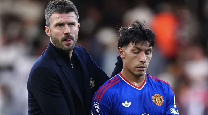 Lisandro Martínez không cho rằng việc thay đổi HLV sẽ giúp MU giải quyết tình hình (Ảnh: Sky Sports)