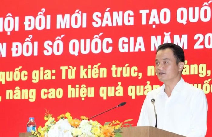 Ông Giàng Quốc Hưng, Phó Chủ tịch UBND tỉnh Lào Cai phát biểu tại chương trình. Ảnh: Thu Trang.