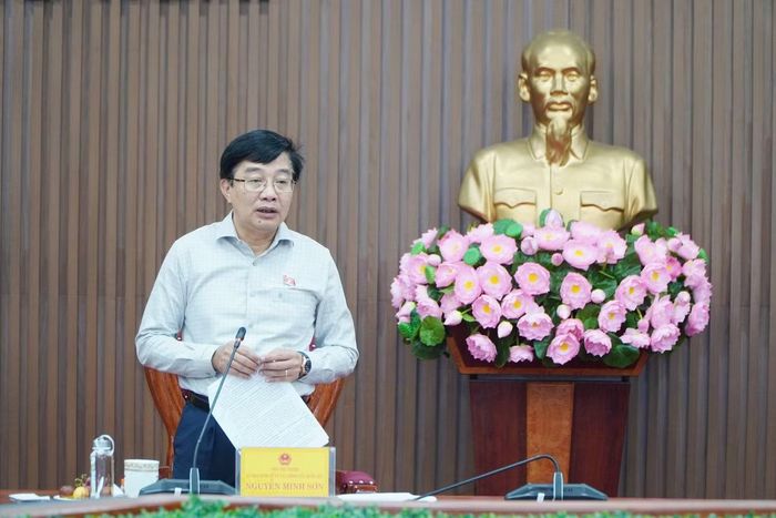 Ông Nguyễn Minh Sơn - Phó Chủ nhiệm Ủy ban Kinh tế và Tài chính của Quốc hội, phát biểu tại buổi làm việc.