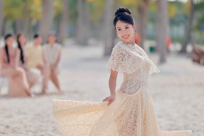 Thử thách vì thế là dịp để các cô gái vận dụng kỹ năng đã học vào điều kiện thực tế. Từng bước đi cần được điều chỉnh theo địa hình, đồng thời giữ sự liền mạch trong phần trình diễn.