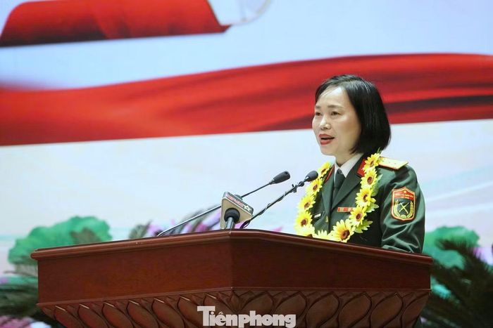 Thượng tá, Tiến sĩ Phan Thị Hương - giảng viên Học viện Kỹ thuật Quân sự.