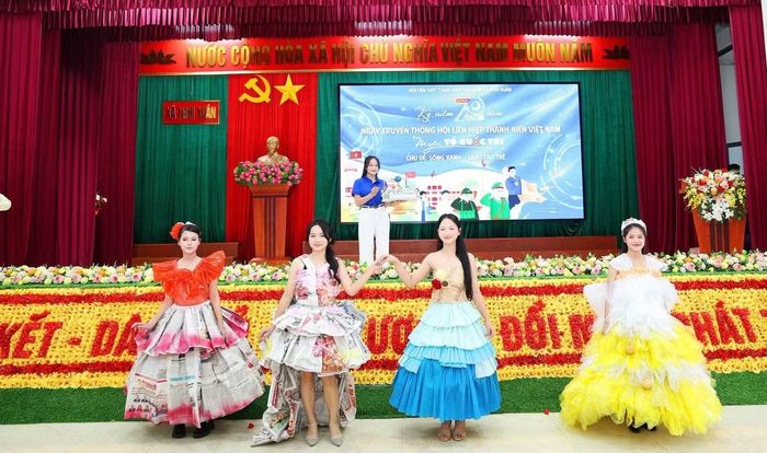 Tại xã Nghi Xuân, Ngày hội “Tôi yêu Tổ quốc tôi” với chủ đề “Sống xanh – Sáng tạo trẻ” cũng được tổ chức, góp phần lan tỏa lối sống xanh, khơi dậy tinh thần sáng tạo và trách nhiệm của thanh niên đối với cộng đồng.