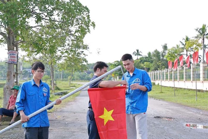 Những công trình mang dấu ấn thanh niên tiếp tục được triển khai tại cơ sở. Trong đó, công trình “Đường cờ thanh niên” góp phần tạo diện mạo khang trang cho các tuyến đường, khu dân cư, đồng thời bồi đắp lòng yêu nước, niềm tự hào dân tộc trong đoàn viên, hội viên và nhân dân.