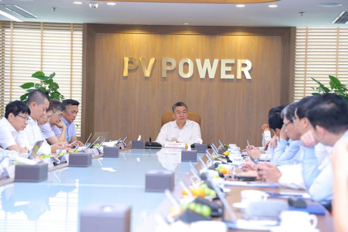 Tổng Giám đốc PETROVIETNAM Lê Mạnh Cường chủ trì buổi làm việc.
