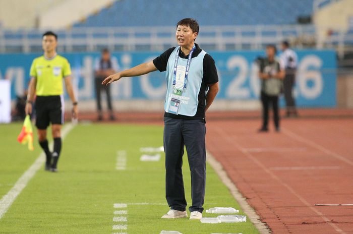 HLV Kim Sang Sik có thay đổi, trọng dụng thêm nhiều cầu thủ thuộc lứa U23 trên tuyển Việt Nam trong thời gian tới? 