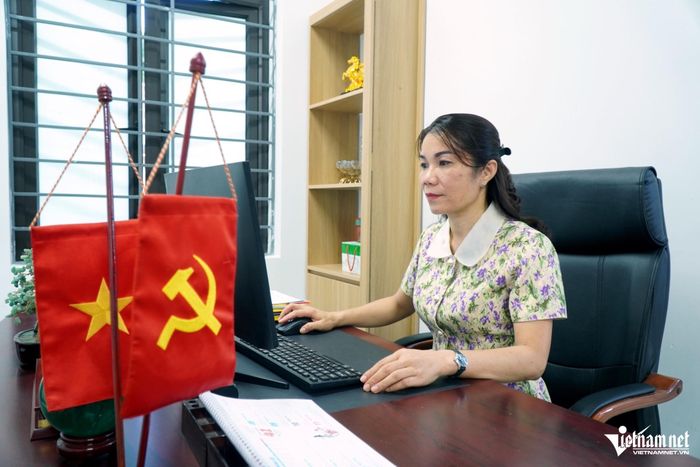 Bà Nga cho biết, muốn thu hút được người có chuyên môn, nhất là về Trung tâm Cung ứng dịch vụ công, cần có chính sách đủ sức tạo động lực. Ảnh: Lê Dương
