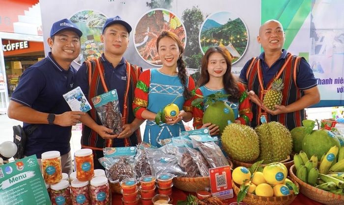 Nhiều hoạt động quảng bá sản phẩm khởi nghiệp, truyền thống thanh niên vùng đồng bào dân tộc và miền núi được tỉnh Khánh Hòa tổ chức trong thời gian qua. Ảnh: Hoàng Thanh