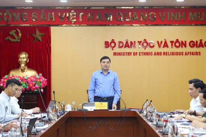 Thứ trưởng Thường trực Nguyễn Hoài Anh phát biểu kết luận cuộc họp