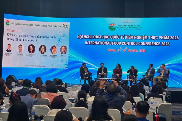 Hội nghị khoa học quốc tế Kiểm nghiệm thực phẩm 2026 thu hút hơn 500 đại biểu đến từ 12 quốc gia. Ảnh: Võ Thu