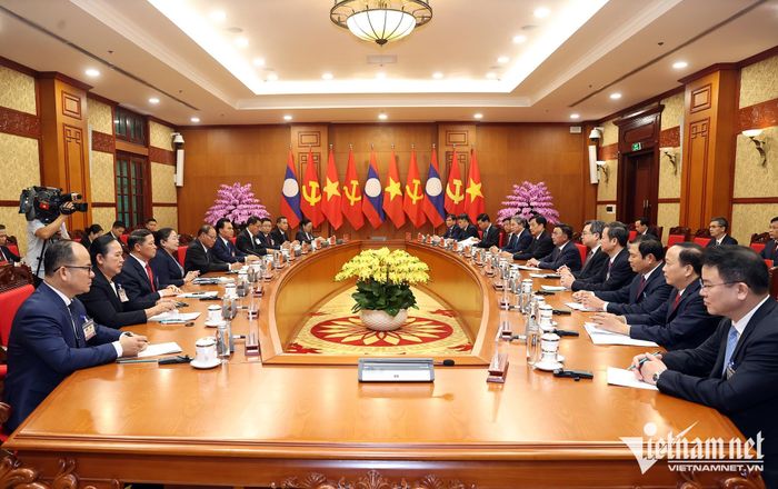 Tiếp tục củng cố, phát triển quan hệ giữa hai Đảng, hai nước ngày càng đi vào chiều sâu, thực chất, hiệu quả