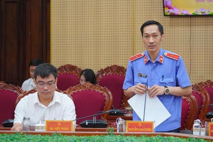 Đồng chí Nguyễn Cao Cường - Bí thư Đảng ủy, Viện trưởng VKSND tỉnh Quảng Ngãi phát biểu tại buổi làm việc.