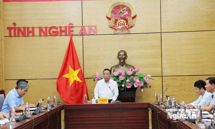 Đồng chí Nguyễn Văn Đệ - Ủy viên Ban Thường vụ Tỉnh ủy, Phó Chủ tịch UBND tỉnh kết luận cuộc làm việc. Ảnh: Nguyễn Nam