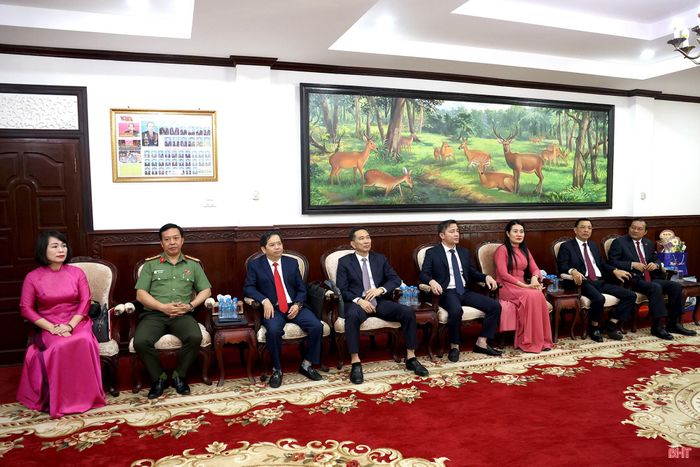 Đoàn đại biểu tỉnh Hà Tĩnh tại buổi gặp mặt.