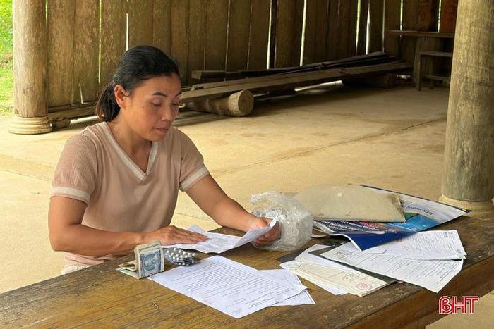 Sau thời gian chữa trị cho chồng, gia đình chị Võ Thị Ngọc rơi vào cảnh kiệt quệ về kinh tế.