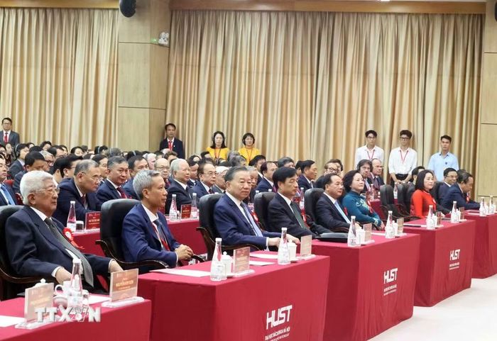 Tổng Bí thư, Chủ tịch nước Tô Lâm và các đại biểu tham dự. (Ảnh: Thống Nhất/TTXVN)