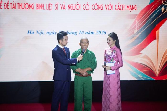 Nhạc sỹ Trương Quý Hải chia sẻ tại chương trình. (Ảnh: Trịnh Ngọc/Vietnam+)