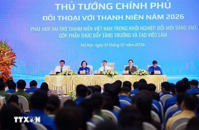 Thủ tướng Chính phủ Lê Minh Hưng và lãnh đạo các bộ, ngành đối thoại với thanh niên năm 2026 với chủ đề "Phát huy vai trò thanh niên Việt Nam trong khởi nghiệp, đổi mới sáng tạo, góp phần thúc đẩy tăng trưởng và tạo việc làm." (Ảnh: Dương Giang/TTXVN)