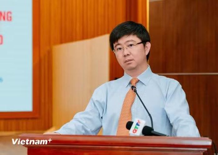 Ông Bùi Hoàng Phương, Chủ tịch Ủy ban nhân dân tỉnh Quảng Trị phát biểu tại Lễ ký giao ước thi đua tiến độ dự án Cảng hàng không Quảng Trị. (Ảnh: Thanh Phong/Vietnam+)