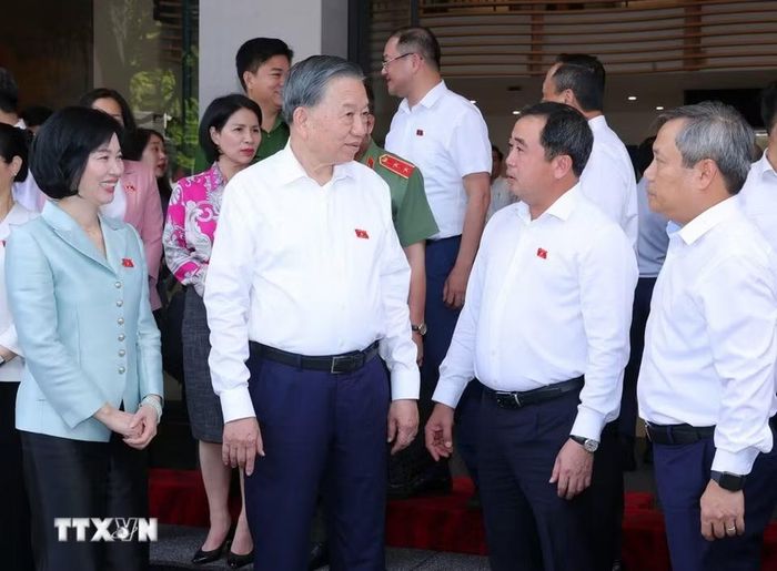 Tổng Bí thư, Chủ tịch nước Tô Lâm với các đại biểu. (Ảnh: Văn Điệp/TTXVN)