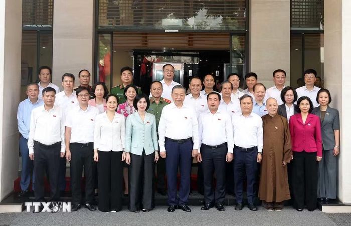 Tổng Bí thư, Chủ tịch nước Tô Lâm với các đại biểu. (Ảnh: Văn Điệp/TTXVN)