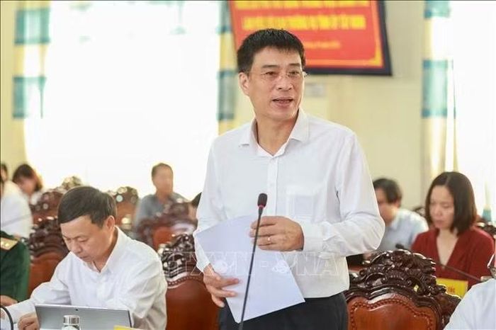 Ông Phạm Minh Hà, Thứ trưởng Bộ Xây dựng, phát biểu tại buổi làm việc với UBND tỉnh Tây Ninh.
