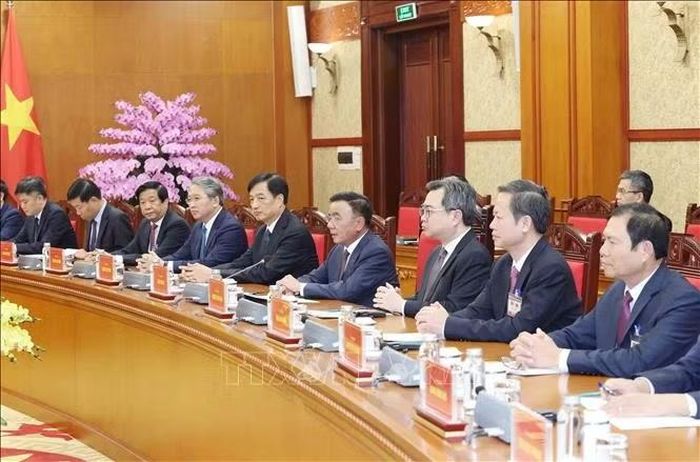Đoàn Đại biểu cấp cao Đảng Cộng sản Việt Nam dự hội đàm. Ảnh: Phương Hoa/TTXVN