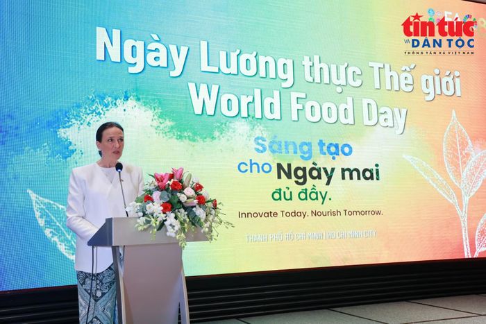 Bà Kate Wallace, Tổng Lãnh sự Australia tại TP Hồ Chí Minh, phát biểu tại hội nghị.