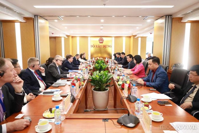 Quang cảnh buổi làm việc. Ảnh: moc.gov.vn