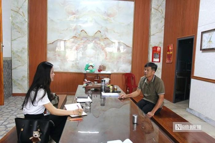 Vị trưởng thôn đã vận động nhân dân và con em quê hương xã hội hóa hàng trăm triệu đồng để đầu tư nhiều công trình phục vụ cộng đồng.