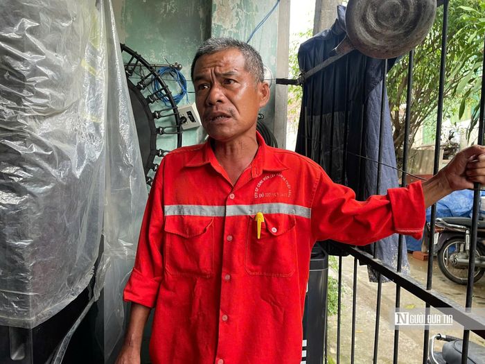 Ông Võ Văn Minh, tổ dân phố 20, nói về nỗi ám ảnh sạt lở dưới chân núi vào đầu tháng 11 năm 2025.