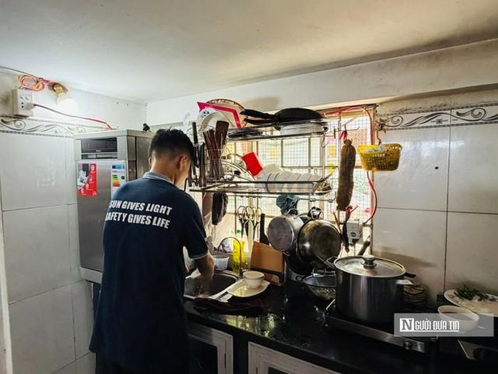 Giá nhà cao cũng khiến việc tiếp cận của người dân gặp nhiều khó khăn.