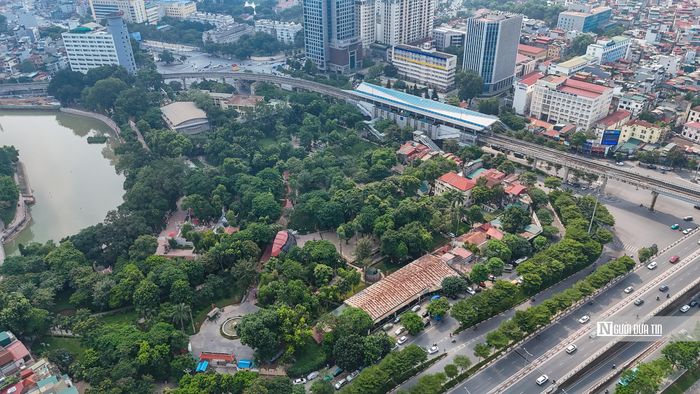 Đại diện phường Giảng Võ xác nhận quy hoạch chi tiết trước đây đã xác định 37 hộ dân này đều nằm trong chỉ giới quy hoạch. Khu vực các hộ dân sinh sống được quy hoạch công viên, vườn hoa.