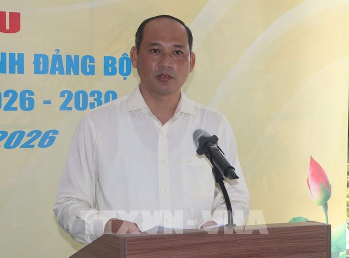 Chủ tịch UBND xã Khánh An Nguyễn Thanh Liêm phát biểu. Ảnh: Tuấn Phi - TTXVN