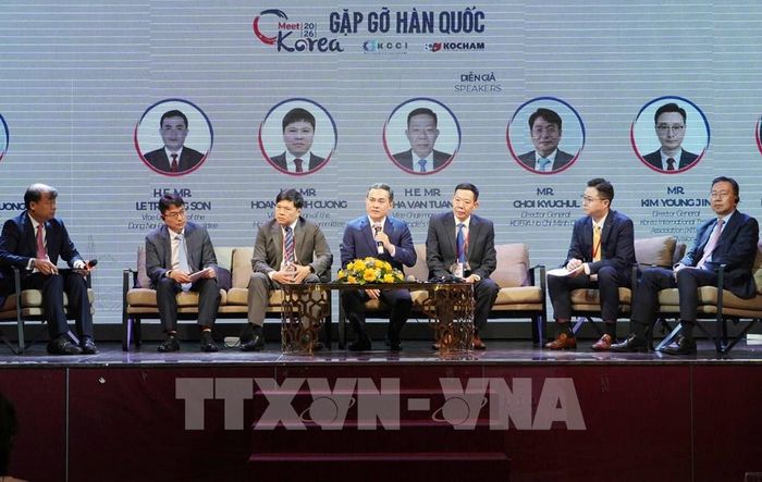 Các đại biểu thảo luận tại hội nghị. Ảnh: Công Phong - TTXVN