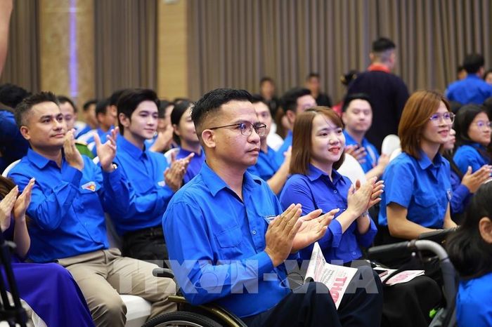 Các đại biểu thanh niên tham gia đối thoại với Thủ tướng Chính phủ. Ảnh: Dương Giang – TTXVN