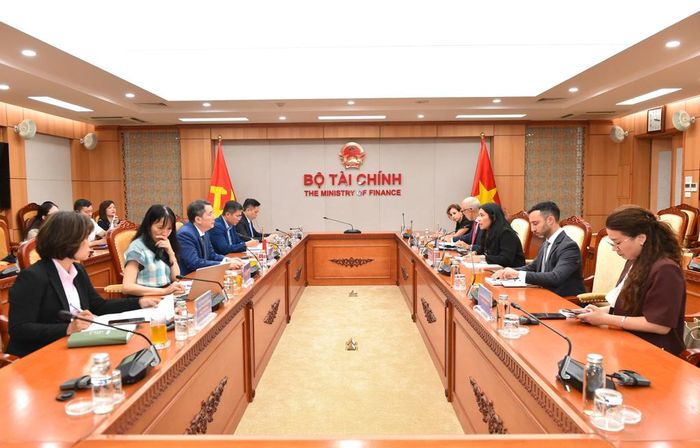 Quang cảnh buổi làm việc. Ảnh: MOF