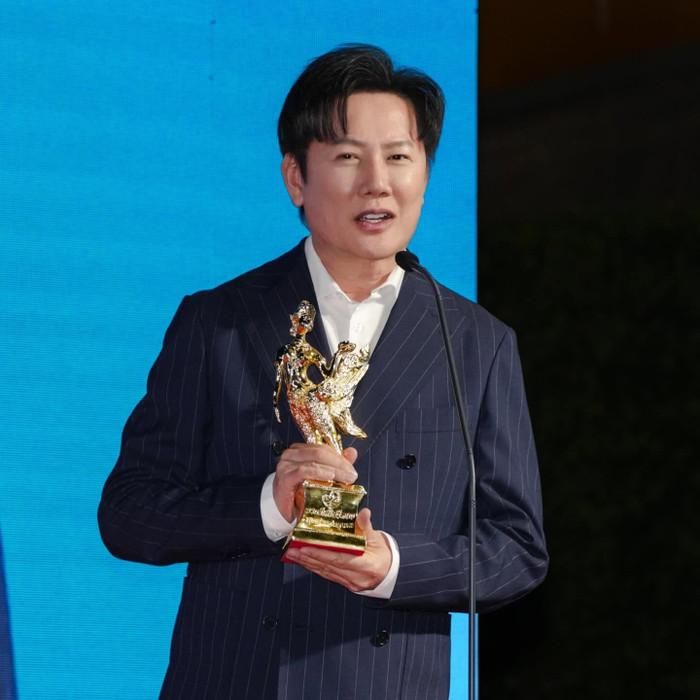 Ông Nawat từng gây tranh cãi khi công khai nhận xét về Đoàn Thiên Ân sau mùa giải Miss Grand International 2022.