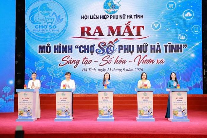 Ra mắt mô hình Chợ số Phụ nữ Hà Tĩnh