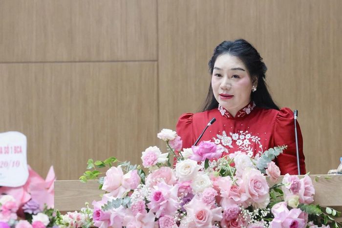 Đại úy Nguyễn Thị Liên, Chủ tịch Hội Phụ nữ Cục An ninh chính trị nội bộ, đại diện Hội Phụ nữ các đơn vị trong Cụm thi đua số 1, phát biểu