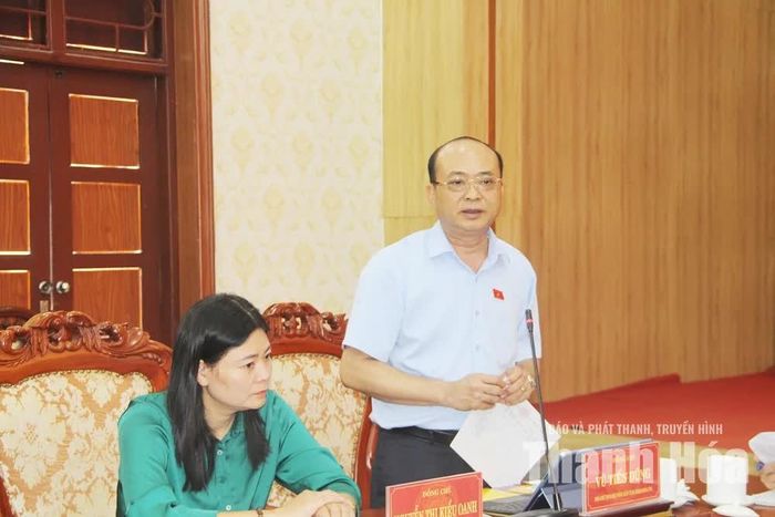 ĐBQH Vũ Tiến Dũng phát biểu tại buổi khảo sát.