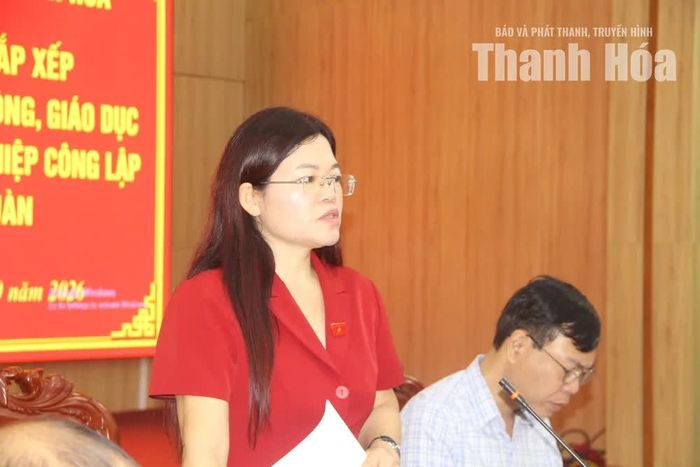 Phó Trưởng Đoàn ĐBQH tỉnh Lương Thị Hoa phát biểu tại buổi khảo sát.