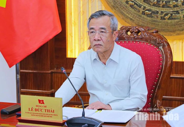 Bí thư Tỉnh ủy Lê Đức Thái chủ trì hội nghị.