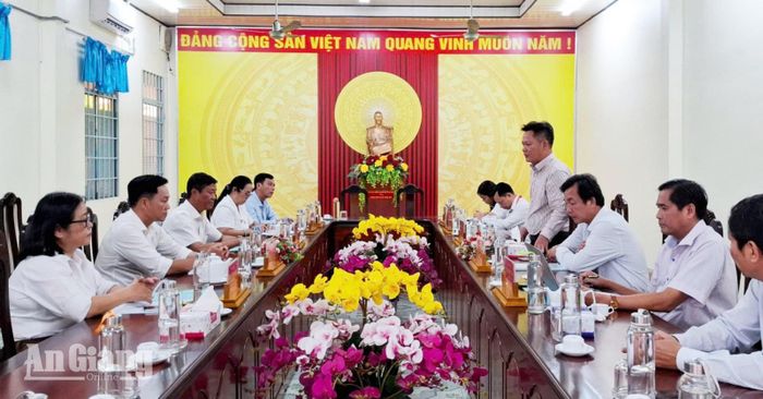 Cụm Thi đua III tổng kết phong trào thi đua công tác dân vận, đoàn thể năm 2026 tại Trường Chính trị Tôn Đức Thắng.
