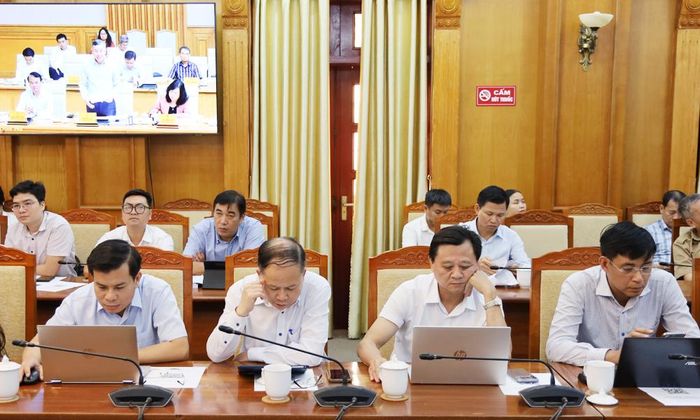  Các đại biểu tham dự tại điểm cầu thành phố Bắc Ninh. 