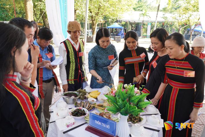 Cá niên được chế biến thành các món ăn góp mặt trong các cuộc thi ẩm thực truyền thống của đồng bào vùng cao xã Phước Trà. Ảnh: N.ĐOAN