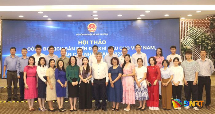 Các đại biểu tham dự công bố kịch bản biến đổi khí hậu Việt Nam. Ảnh: HOÀNG HIỆP